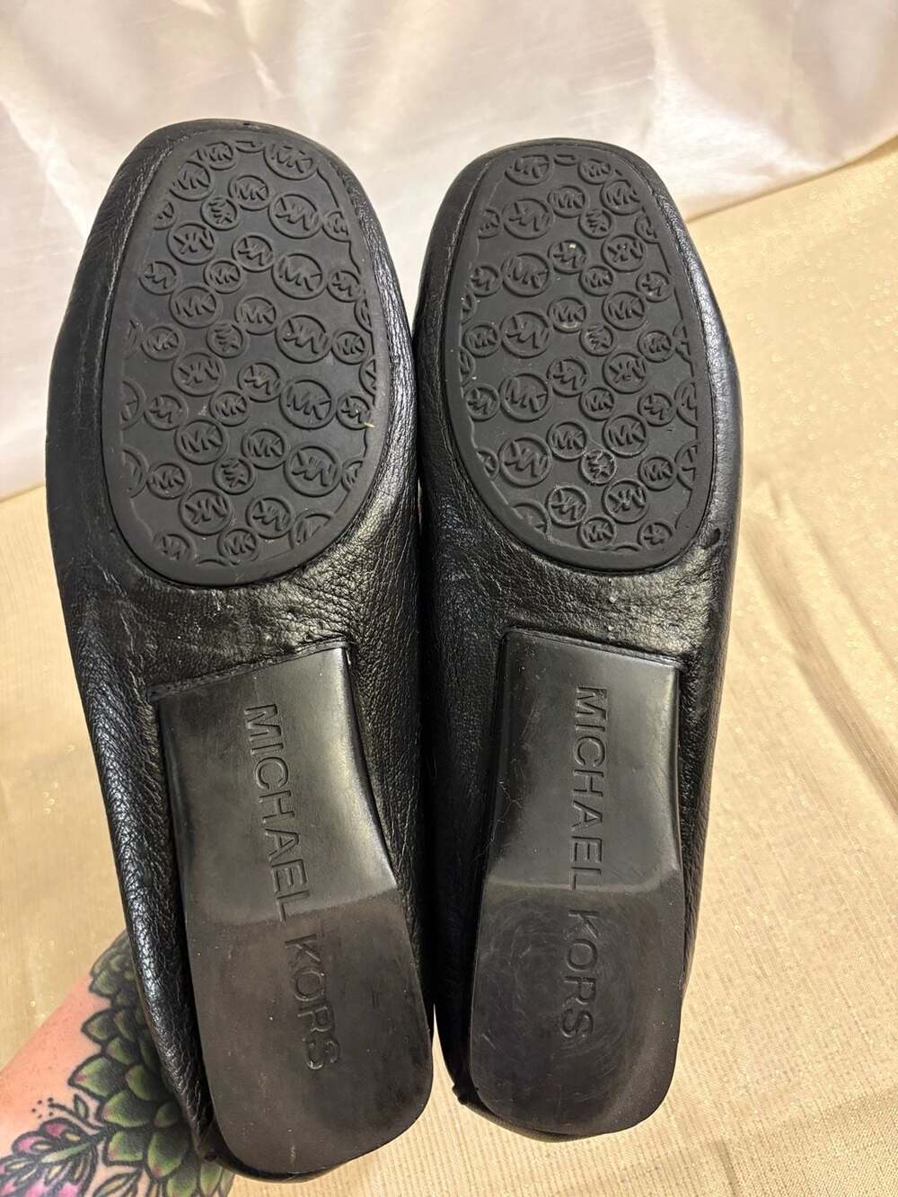 MICHAEL Michael Kors Amber Leather Moccasin Flats - Picture 6 of 8